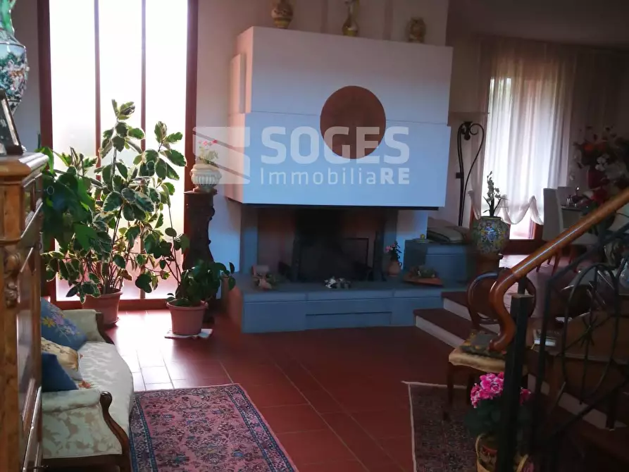 Immagine 1 di Villa in vendita  in Via Ghandi a Castelfranco Piandiscò