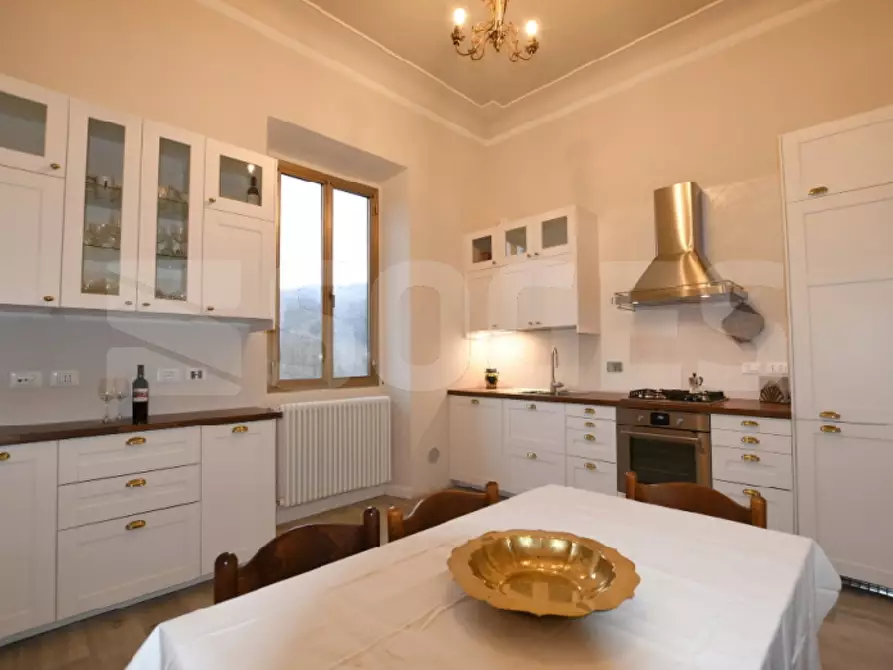 Immagine 4 di Villa in vendita  in via garibaldi a Rufina