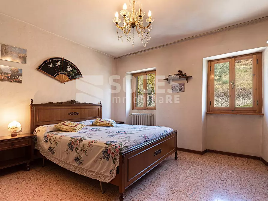 Immagine 22 di Camera in vendita  in Via Londa a Pratovecchio Stia