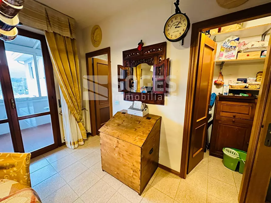 Immagine 6 di Appartamento in vendita  in Via della Resistenza a Figline E Incisa Valdarno