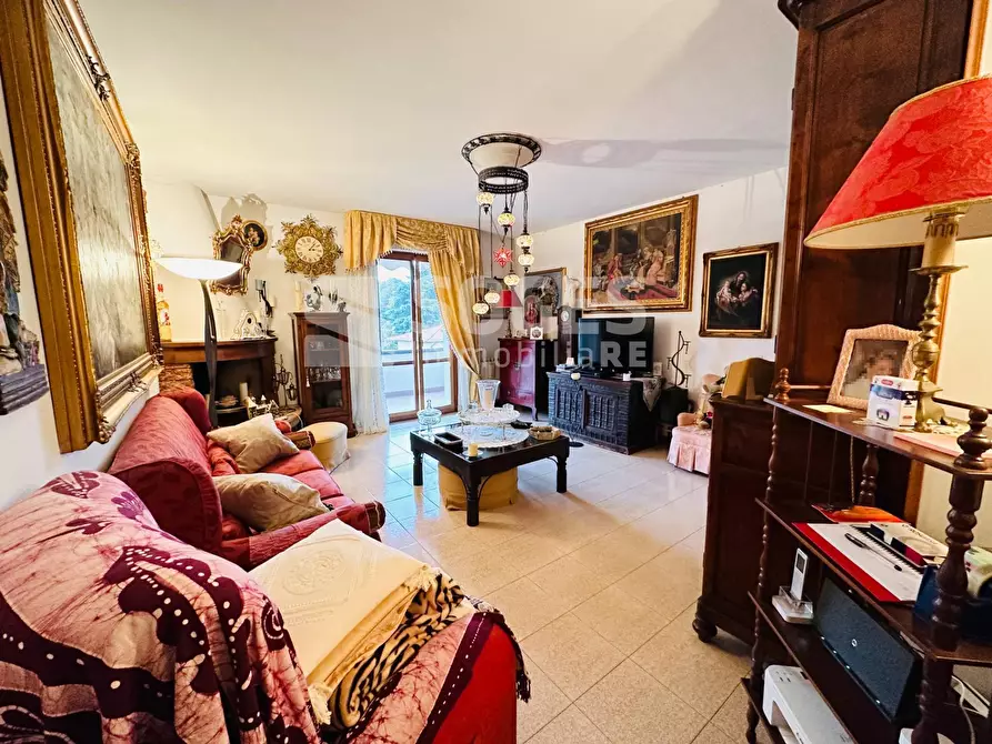 Immagine 3 di Appartamento in vendita  in Via della Resistenza a Figline E Incisa Valdarno