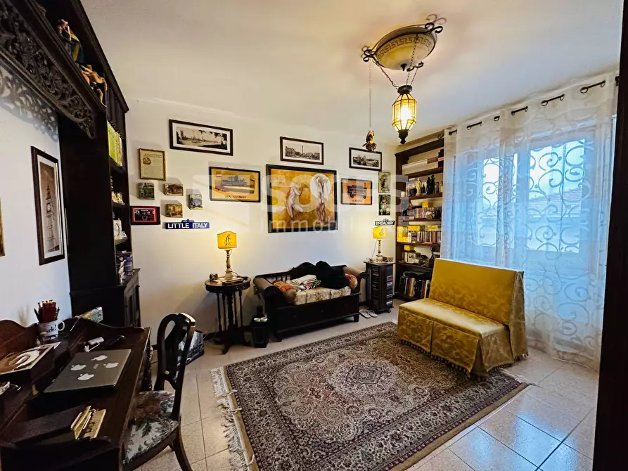 Immagine 11 di Appartamento in vendita  in Via della Resistenza a Figline E Incisa Valdarno