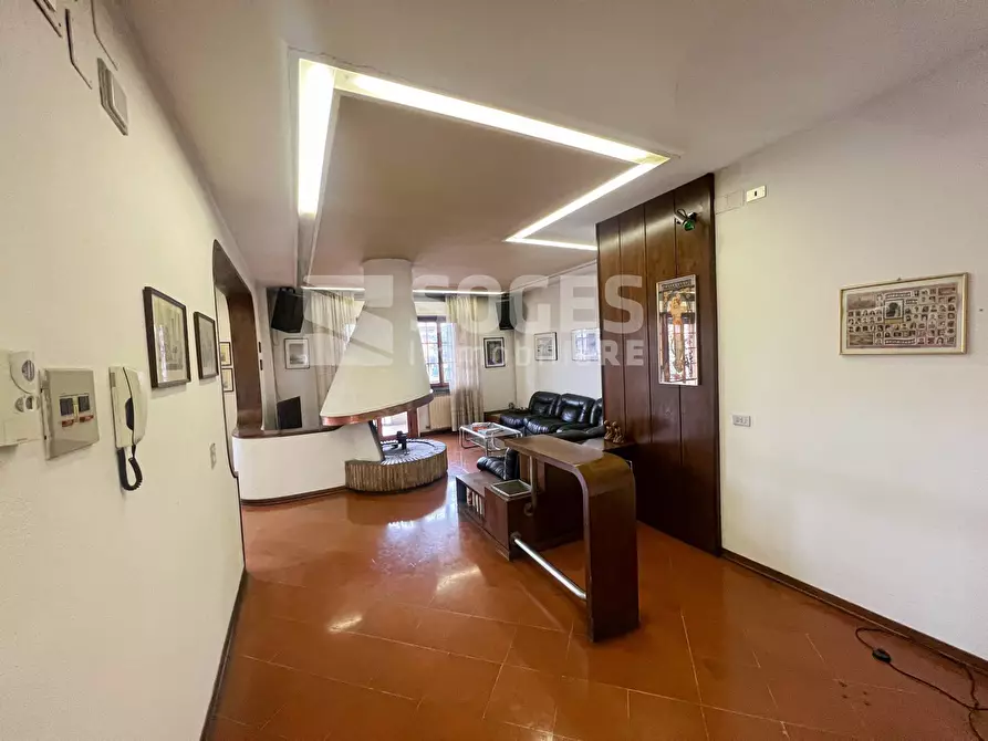 Immagine 3 di Appartamento in vendita  in Viale Cadorna a Montevarchi