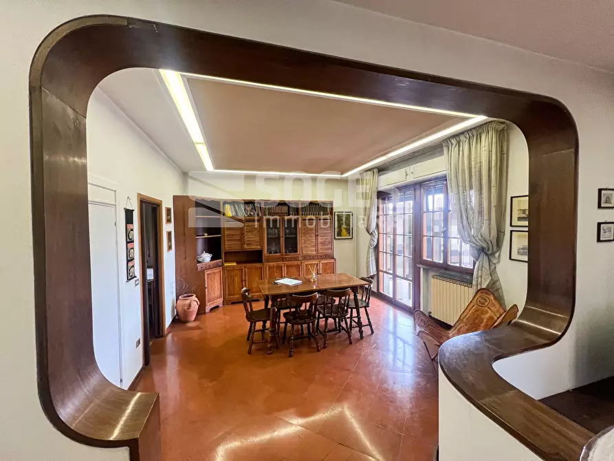 Immagine 4 di Appartamento in vendita  in Viale Cadorna a Montevarchi