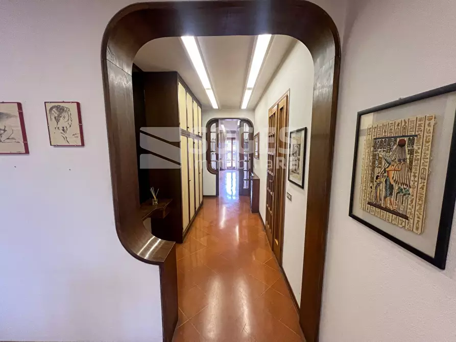 Immagine 8 di Appartamento in vendita  in Viale Cadorna a Montevarchi