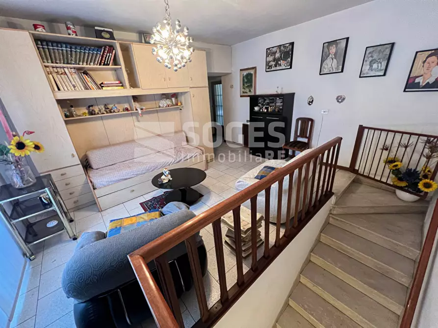 Immagine 3 di Appartamento in vendita  in Via Roma a Bucine