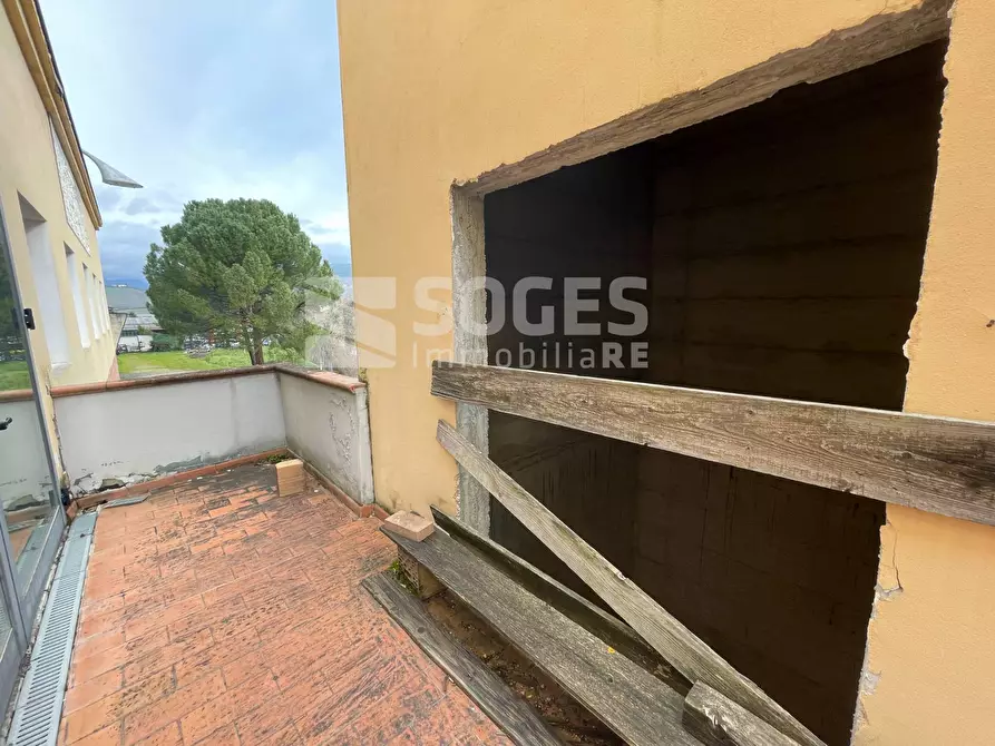 Immagine 8 di Locale commerciale in vendita  in Rosano a Rignano Sull'arno