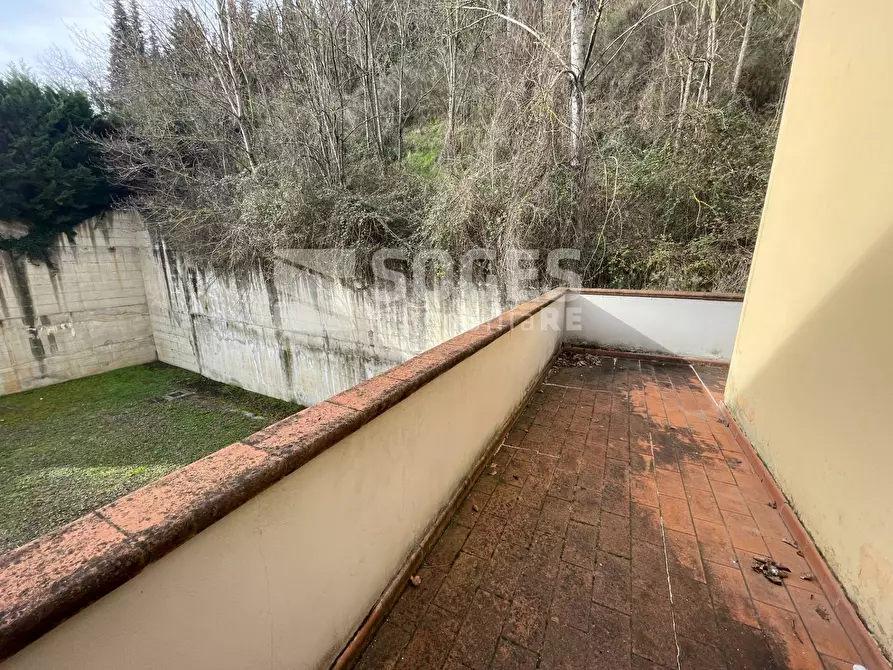 Immagine 22 di Locale commerciale in vendita  in Rosano a Rignano Sull'arno