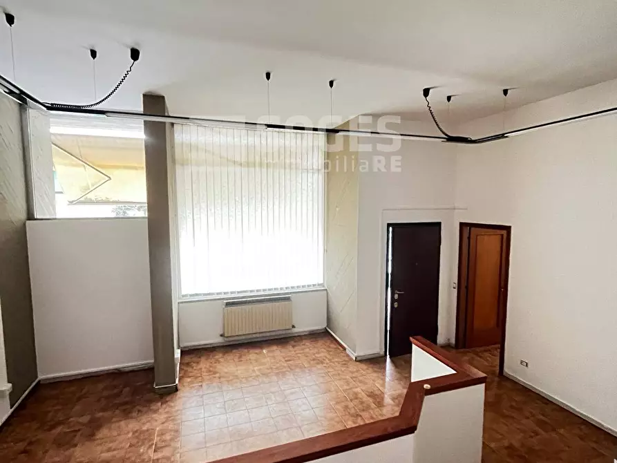 Immagine 23 di Ufficio in vendita  in Via Dante Alighieri a Terranuova Bracciolini