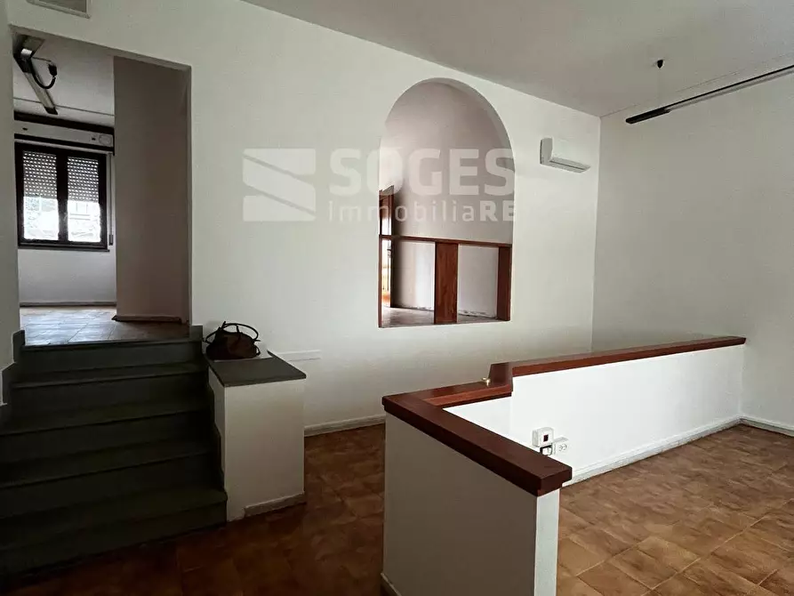 Immagine 30 di Ufficio in vendita  in Via Dante Alighieri a Terranuova Bracciolini