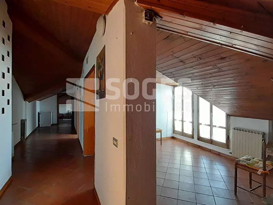 Immagine 19 di Appartamento in vendita  in Viale Cadorna a Montevarchi