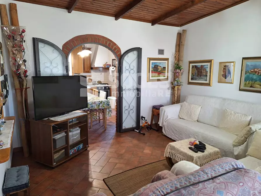 Immagine 2 di Villa in vendita  in LOCALITA' VALLELUNGA a Pelago