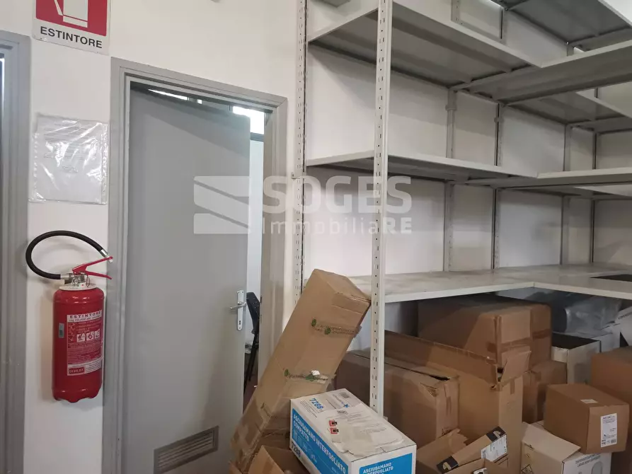 Immagine 12 di Attività commerciale in affitto  in via puccini a Pontassieve