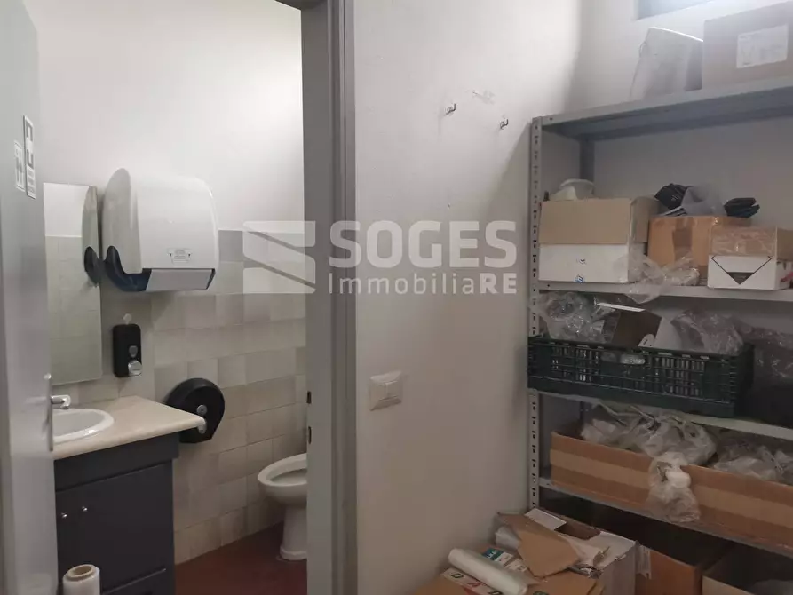 Immagine 14 di Attività commerciale in affitto  in via puccini a Pontassieve