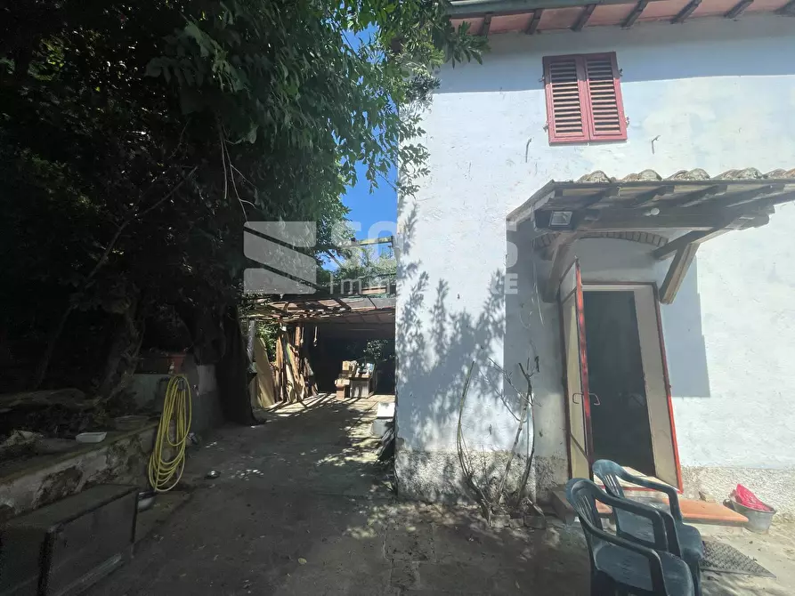Immagine 12 di Rustico / casale in vendita  in via Ciro Menotti a Reggello
