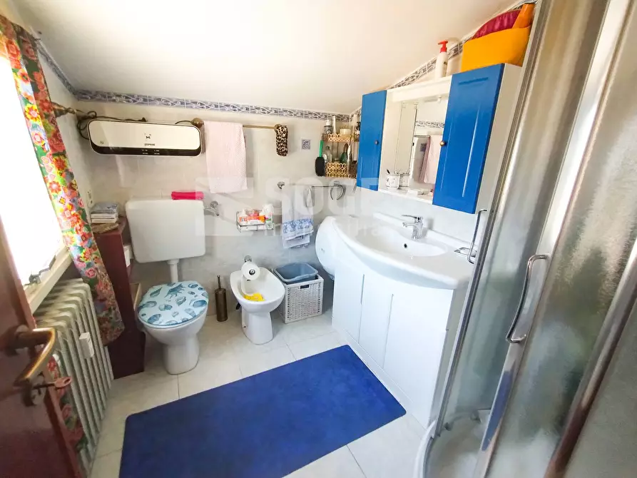 Immagine 18 di Appartamento in vendita  in Via Arturo Fabbri a Dicomano