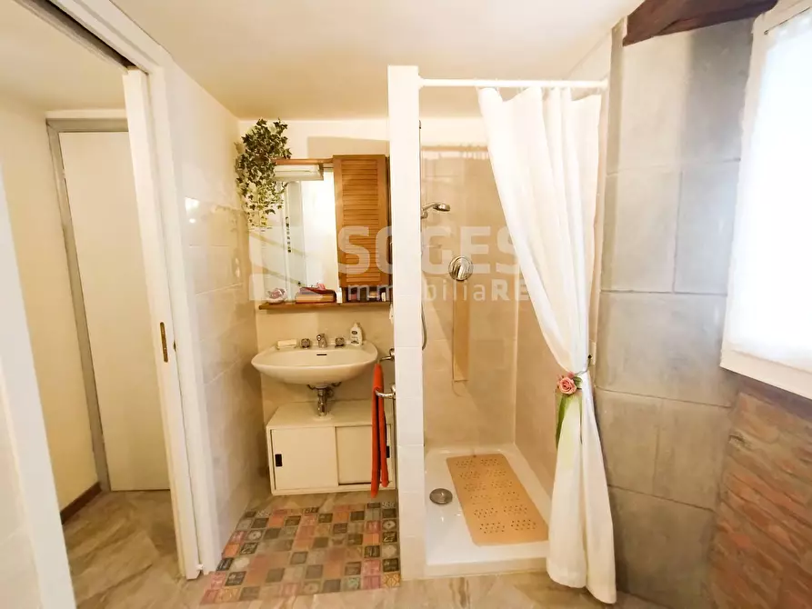 Immagine 9 di Appartamento in vendita  in Sdrucciolo della torre a Rufina