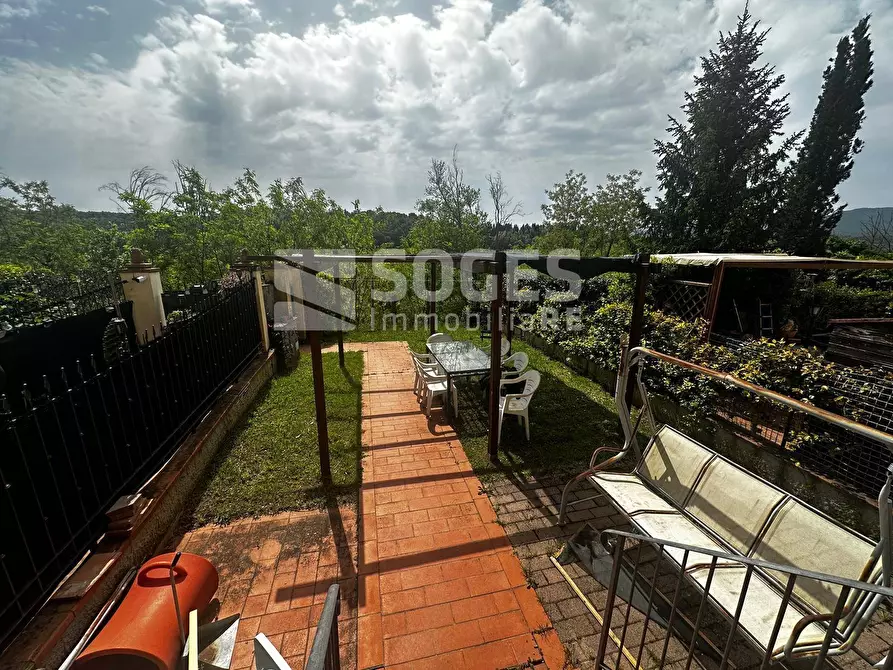 Immagine 4 di Appartamento in vendita  in piazza Daniele manin a Reggello