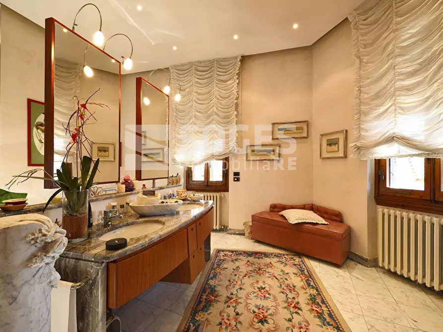 Immagine 12 di Villa in vendita  in Via di Lucente a Pelago