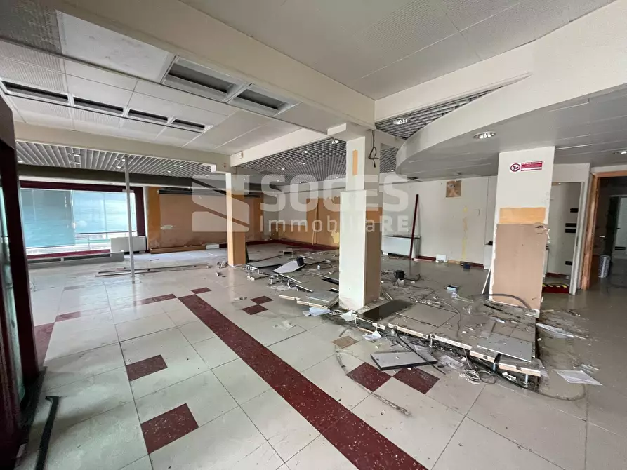 Immagine 20 di Locale commerciale in vendita  in Viale Gramsci a Barberino Di Mugello