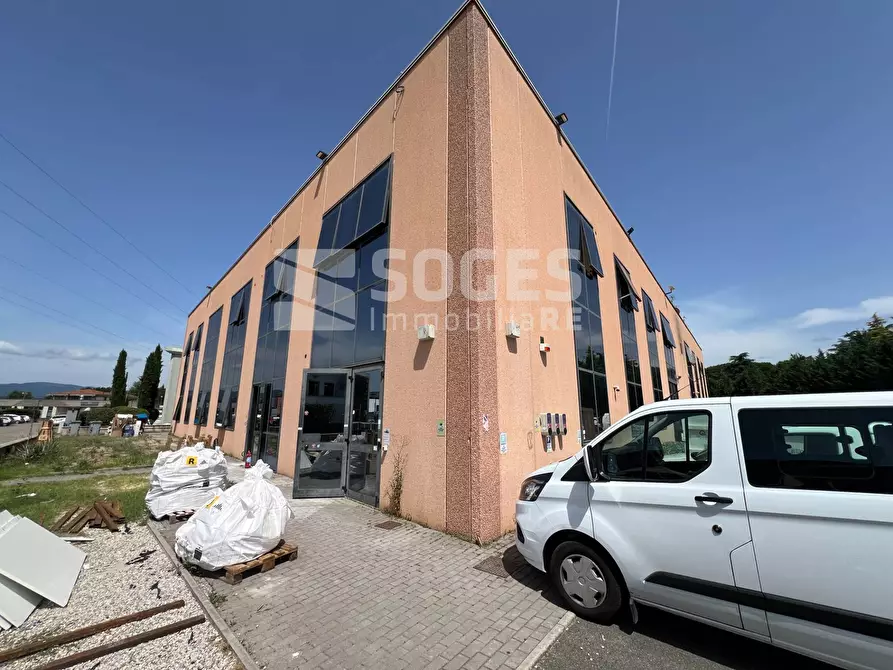 Immagine 4 di Locale commerciale in vendita  in VIA PRIMA STRADA LUNGARNO n. 1 a Terranuova Bracciolini