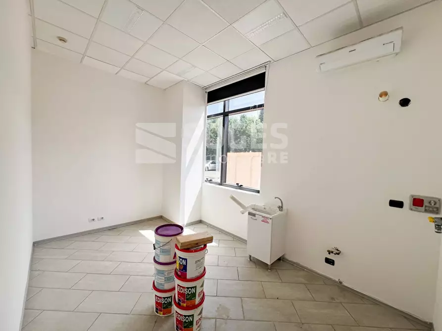 Immagine 14 di Locale commerciale in vendita  in VIA PRIMA STRADA LUNGARNO n. 1 a Terranuova Bracciolini