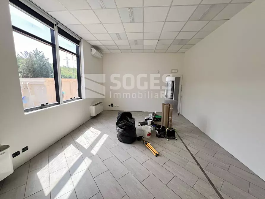 Immagine 8 di Locale commerciale in vendita  in VIA PRIMA STRADA LUNGARNO n. 1 a Terranuova Bracciolini