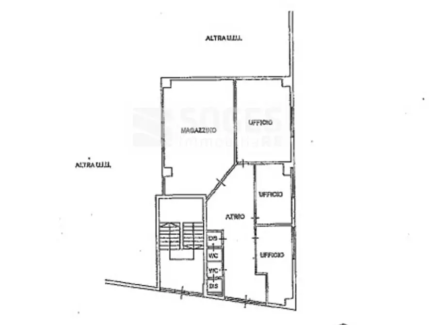 Immagine 3 di Locale commerciale in vendita  in VIA PRIMA STRADA LUNGARNO n. 1 a Terranuova Bracciolini