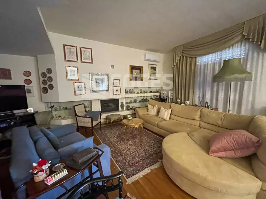 Immagine 3 di Appartamento in vendita  in Via Luigi Gori a Pontassieve