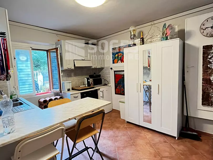 Immagine 4 di Appartamento in vendita  in via di mercatale a Montevarchi