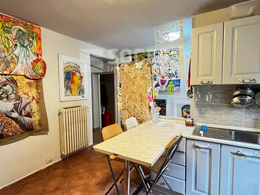 Immagine 2 di Appartamento in vendita  in via di mercatale a Montevarchi