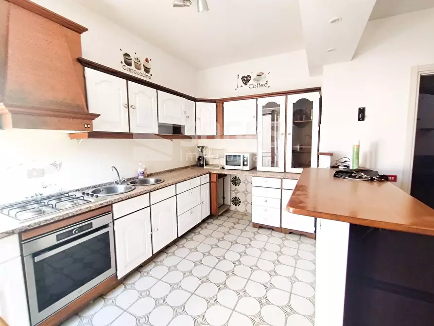 Immagine 5 di Camera in vendita  in via piandrati a Dicomano