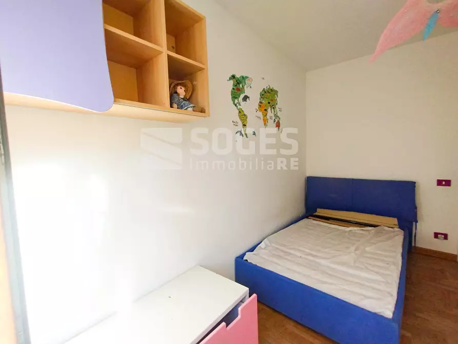 Immagine 10 di Camera in vendita  in via piandrati a Dicomano