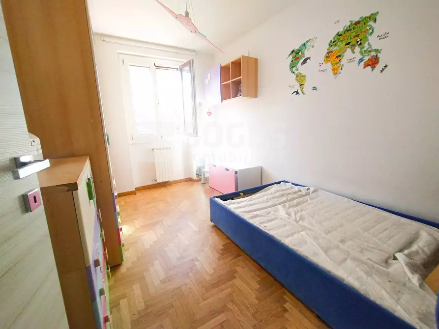 Immagine 11 di Camera in vendita  in via piandrati a Dicomano