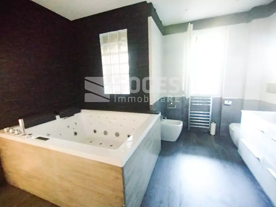 Immagine 12 di Camera in vendita  in via piandrati a Dicomano