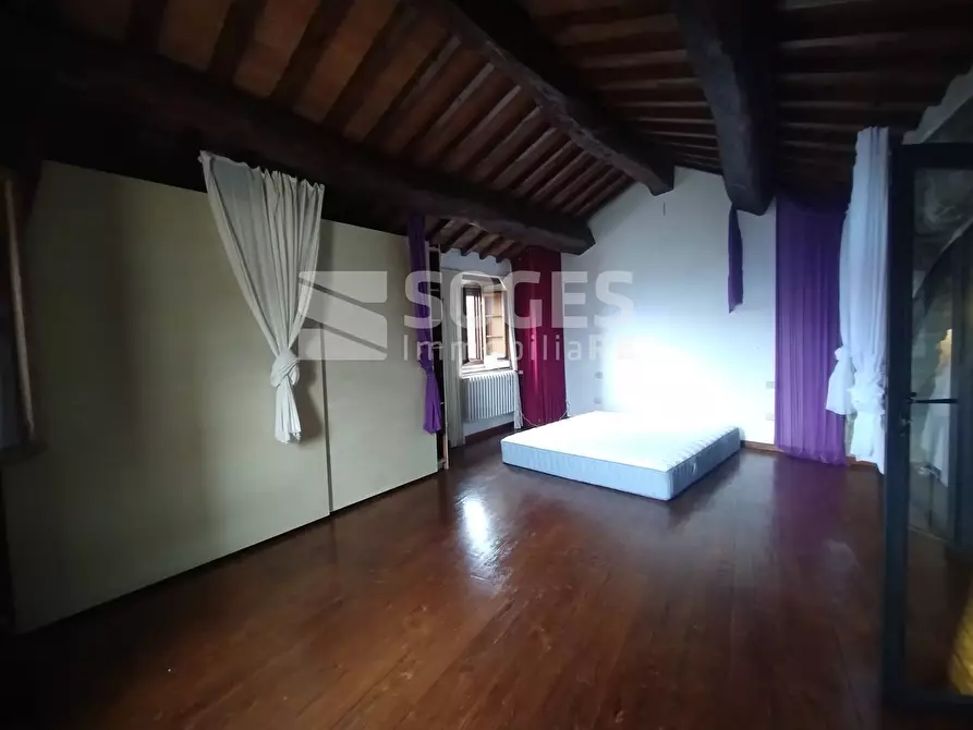 Immagine 3 di Camera in vendita  in frazione Turicchi a Rufina
