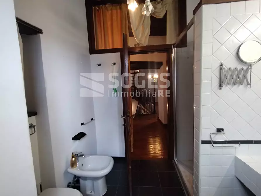 Immagine 22 di Camera in vendita  in frazione Turicchi a Rufina