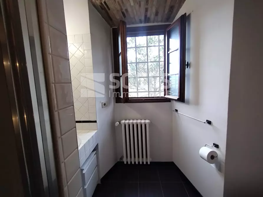 Immagine 24 di Camera in vendita  in frazione Turicchi a Rufina