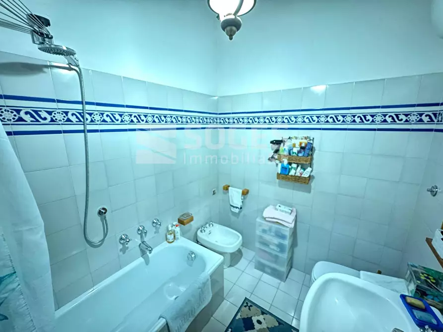 Immagine 21 di Appartamento in vendita  in Via Fabbrini a Figline E Incisa Valdarno