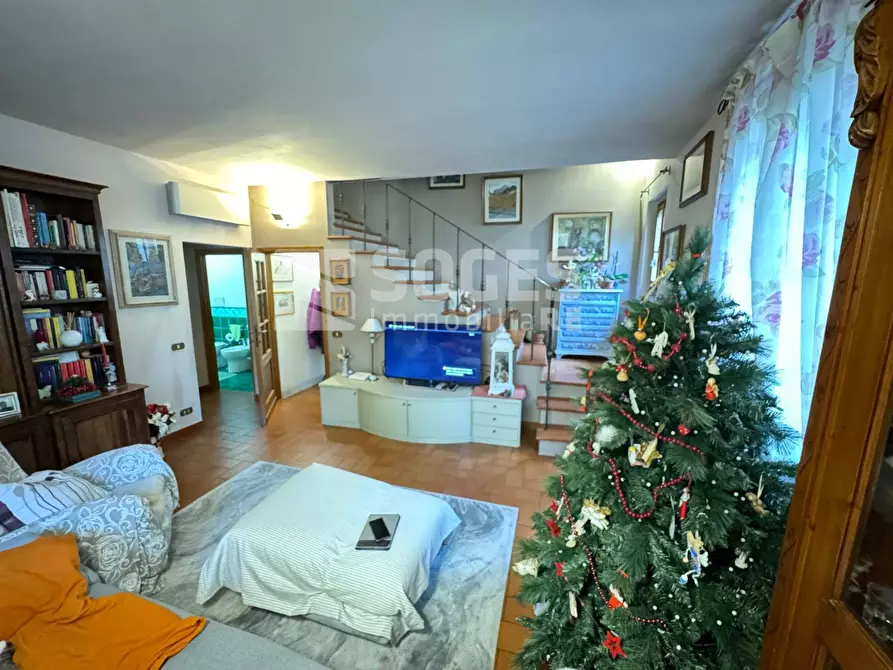 Immagine 6 di Appartamento in vendita  in Via Fabbrini a Figline E Incisa Valdarno