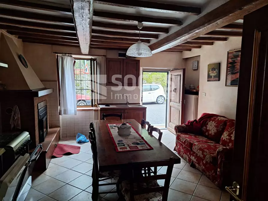 Immagine 3 di Appartamento in vendita  in Via IV Novembre a Reggello