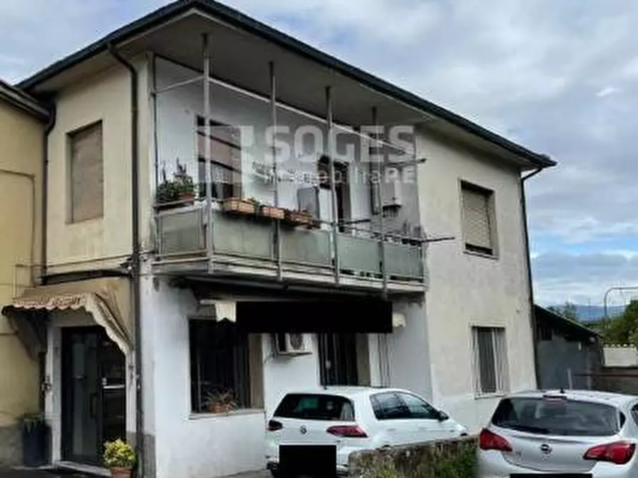 Immagine 20 di Appartamento in vendita  in Via Livornese a Lastra A Signa