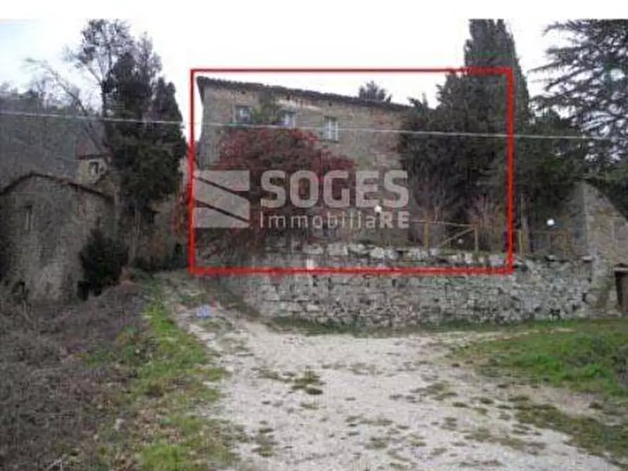 Immagine 1 di Palazzo in vendita  in Località Val di Vico a Cortona