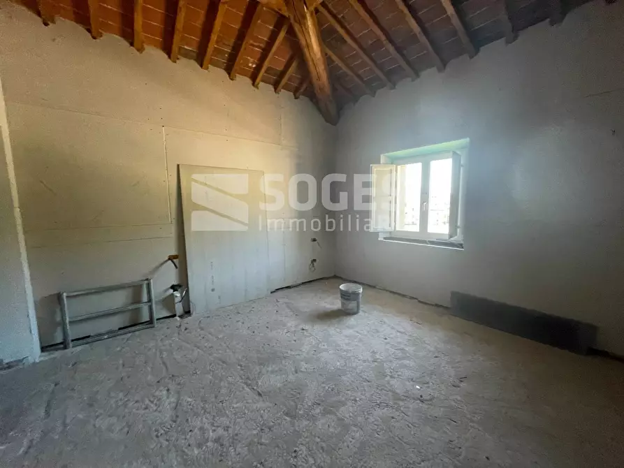 Immagine 22 di Rustico / casale in vendita  in Via Ciro Menotti a Reggello