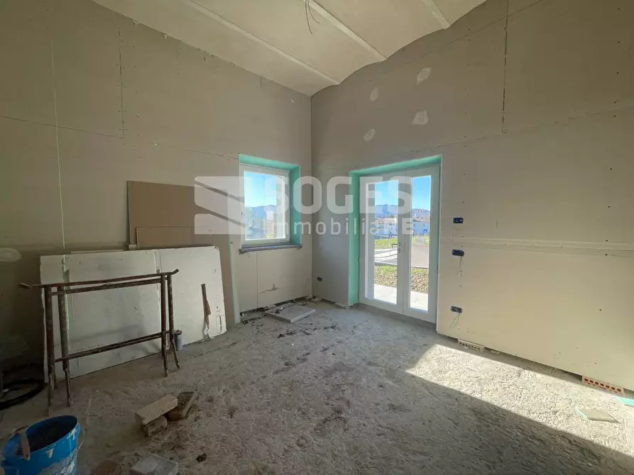 Immagine 29 di Rustico / casale in vendita  in Via Ciro Menotti a Reggello