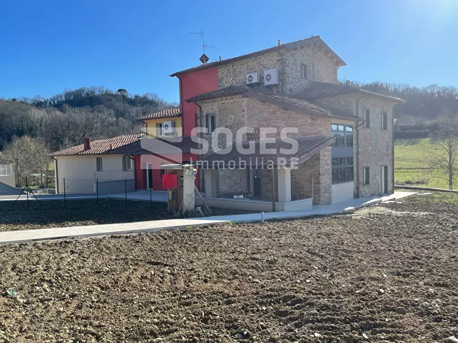 Immagine 13 di Rustico / casale in vendita  in Via Ciro Menotti a Reggello