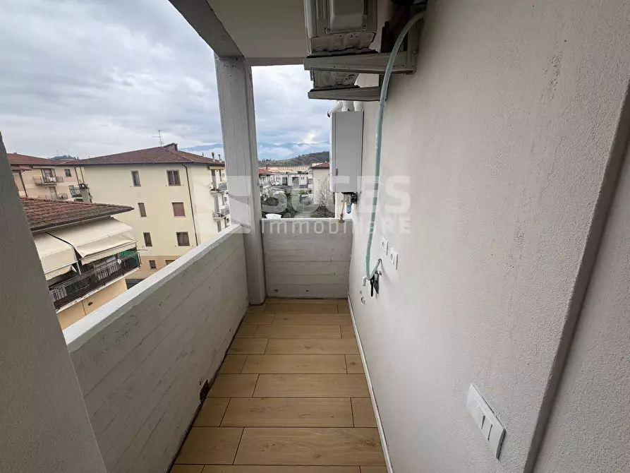 Immagine 16 di Appartamento in vendita  in Via Enrico Berlinguer a Figline E Incisa Valdarno