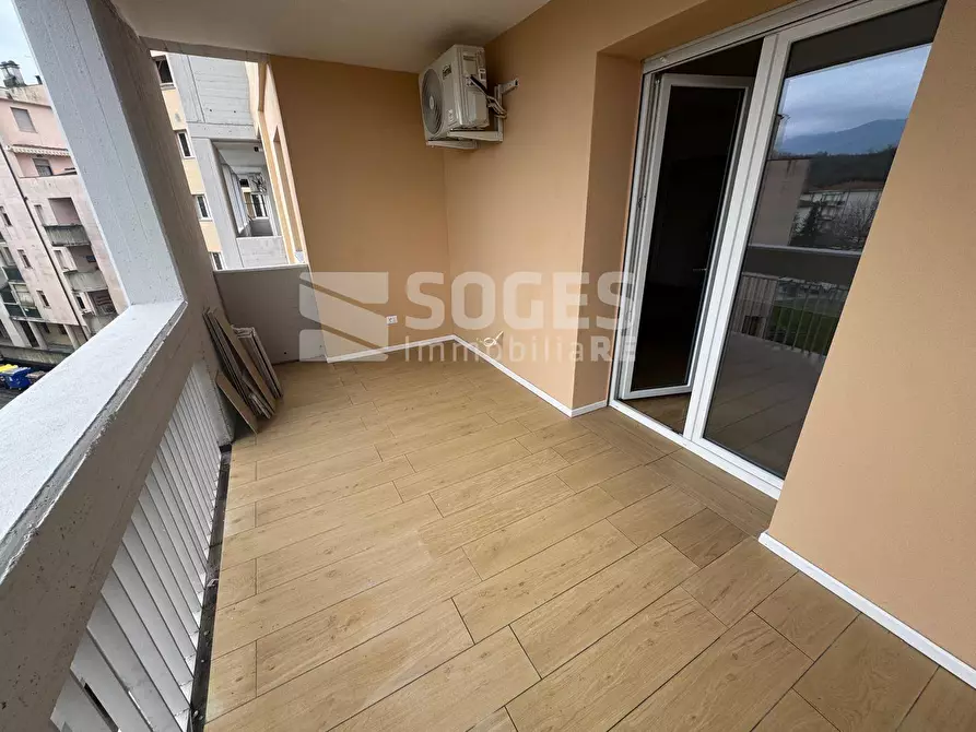 Immagine 15 di Appartamento in vendita  in Via Enrico Berlinguer a Figline E Incisa Valdarno