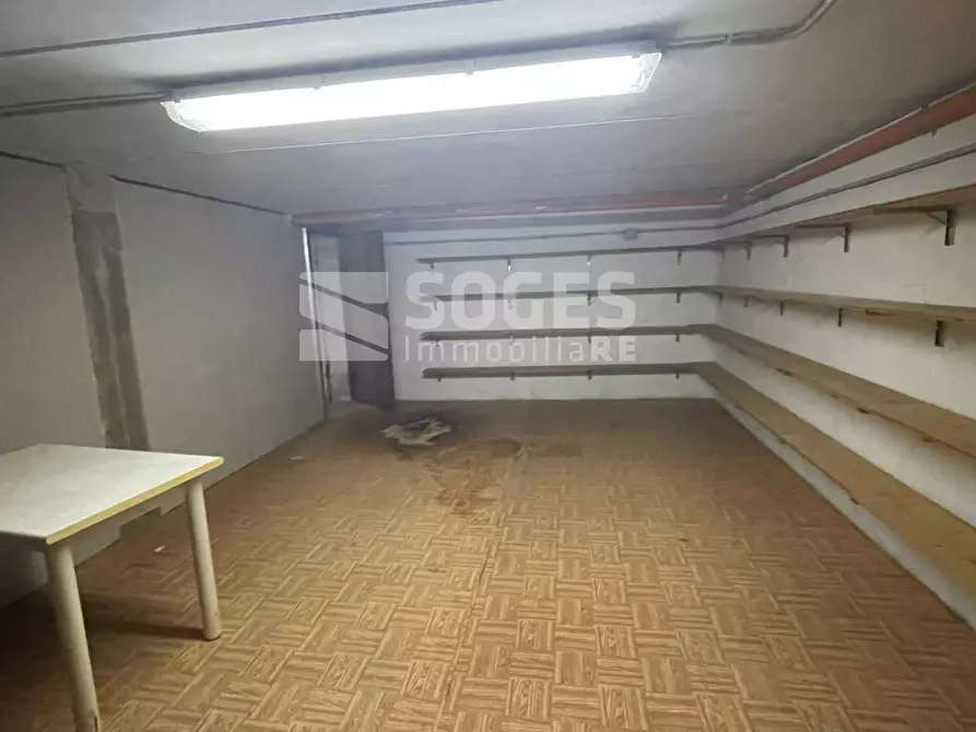 Immagine 21 di Locale commerciale in vendita  a Reggello