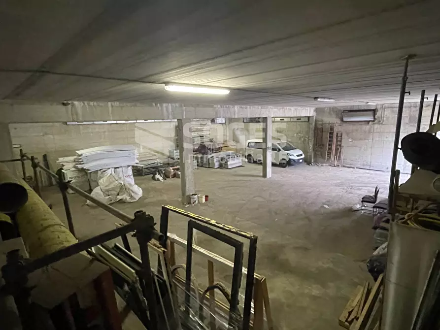 Immagine 22 di Locale commerciale in vendita  a Reggello